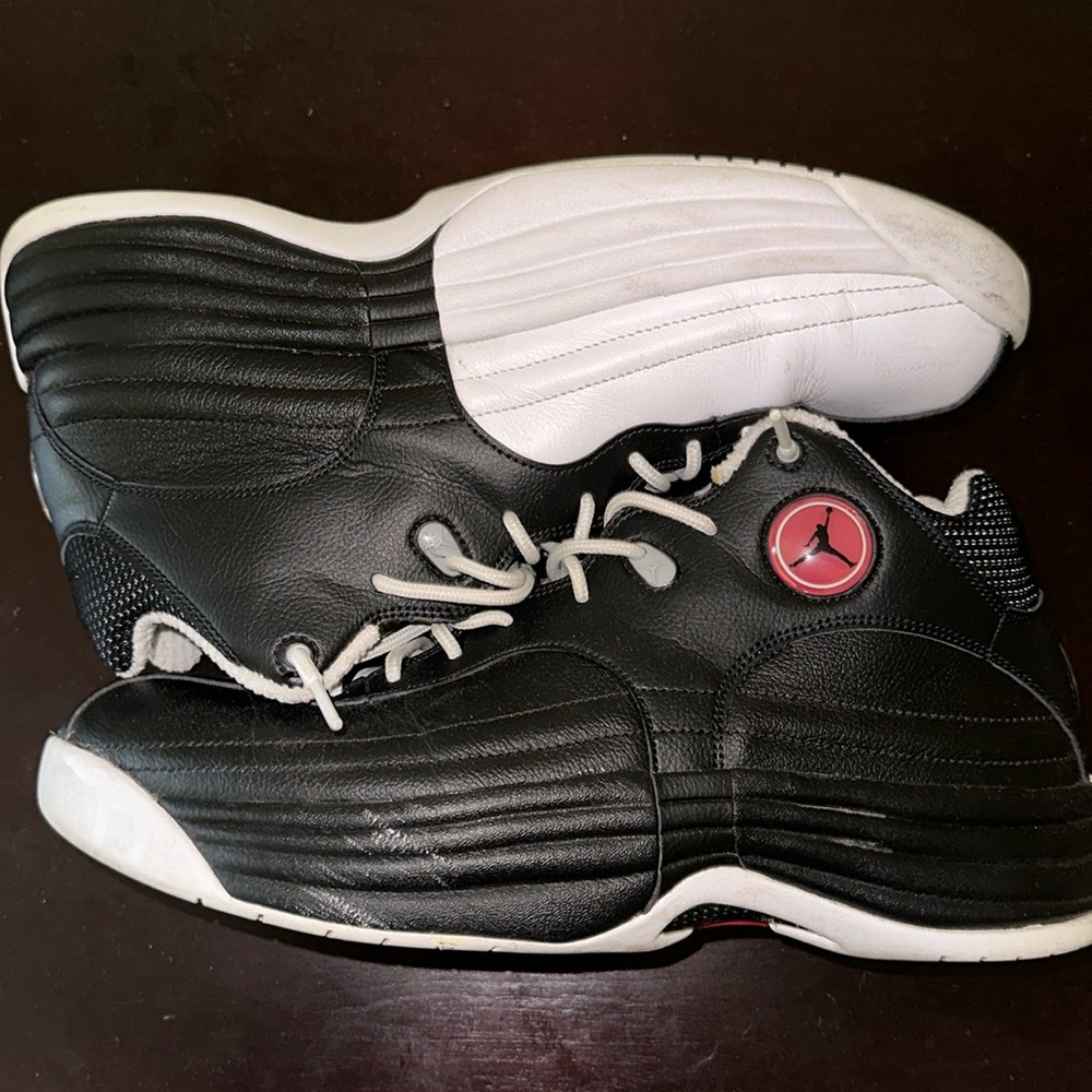 Team Jordan Basketball Shoe